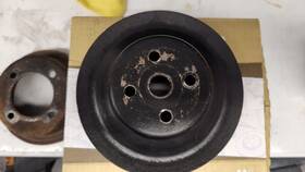Amc 3228285 V8 4 Bolt 2 Groove Water Pump And Crank Pulley Set / 3228284