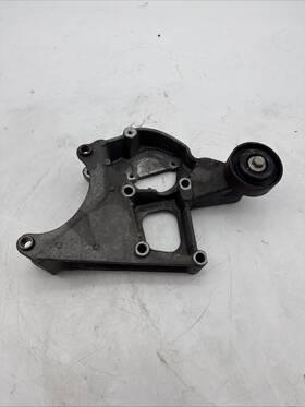 Chevrolet 1257806 Power Steering Bracket With Pulley 12578067 Corvette C6 Z06 05-13