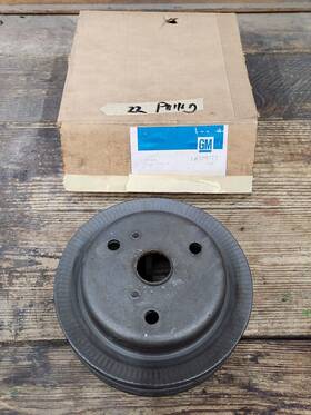 Chevrolet Gm 329273 Nos Oem Chevy Triple 3 Groove Crankshaft Drive Pulley 6 3/4 Inch New