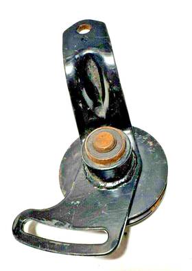 Corvette 3829192 1963-1965 Chevrolet C2 Engine Idler Pulley And Bracket Oem Part