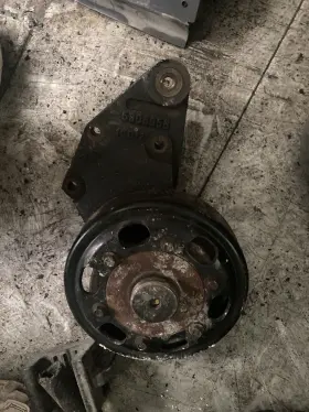 3949700 Cummins 2500 3500 5.9l 6.7 Fan Hub Mout Pulley Bracket Dodge 04-09 3949700 Cummins 2500 3500 5.9l 6.7 Fan Hub Mout Pulley Bracket Dodge 04-09