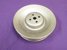 Ford D4te-8509-ab 1974 1975 1976 F150 F250 360 390 Water Pump Pulley