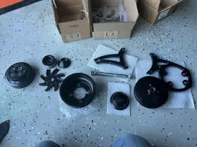 Sd-b-5.0l-serpentine-ps-n Ford 302 5.0 Black Smooth Water Pump Pulley Serpentine Belt Kit