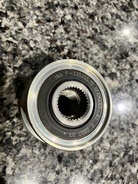 Gates 225355.10 Gates/ina 37010p Alternator Pulley. Vw 028903119aa Made In Germany. New With Cap