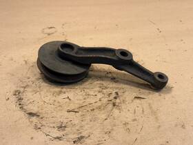 Jaguar Eac8086 Original Xj12 Xj6 Xjs Engine Jockey Idler Arm