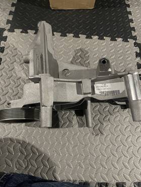 Lamborghini 470198001a Aventador Oem Aux - A/c Bracket- 470 198 001 A