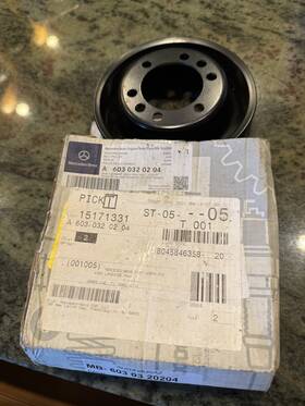 Mercedes A6030320204 New Mercedes-benz W124 W202 Crankshaft Pulley Om603