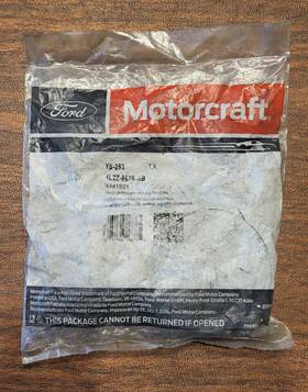 Motorcraft 1l2z8678ab Ford Accessory Drive Belt Idler Pulley Ys-253