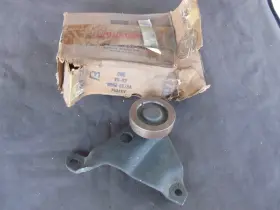 D5fz-8678-a Motorcraft Ys-92 Ford Genuine Nos Idler Pulley 1975 1976 1977 1978