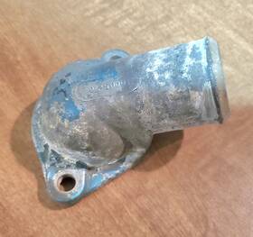 Pontiac 10005276 Used Thermostat Housing Water Neck 66 68 70 72 74 76 78 80 82