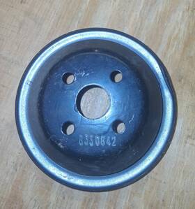 Renault 8330842 Nos 10 Waterpump Pulley