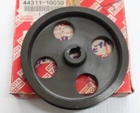 Toyota 44311-10030 New Genuine Pulley Vane Pump