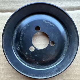 Volkswagen 055-121-031d Original Vw Water Pump Pulley. 055-121-031 D